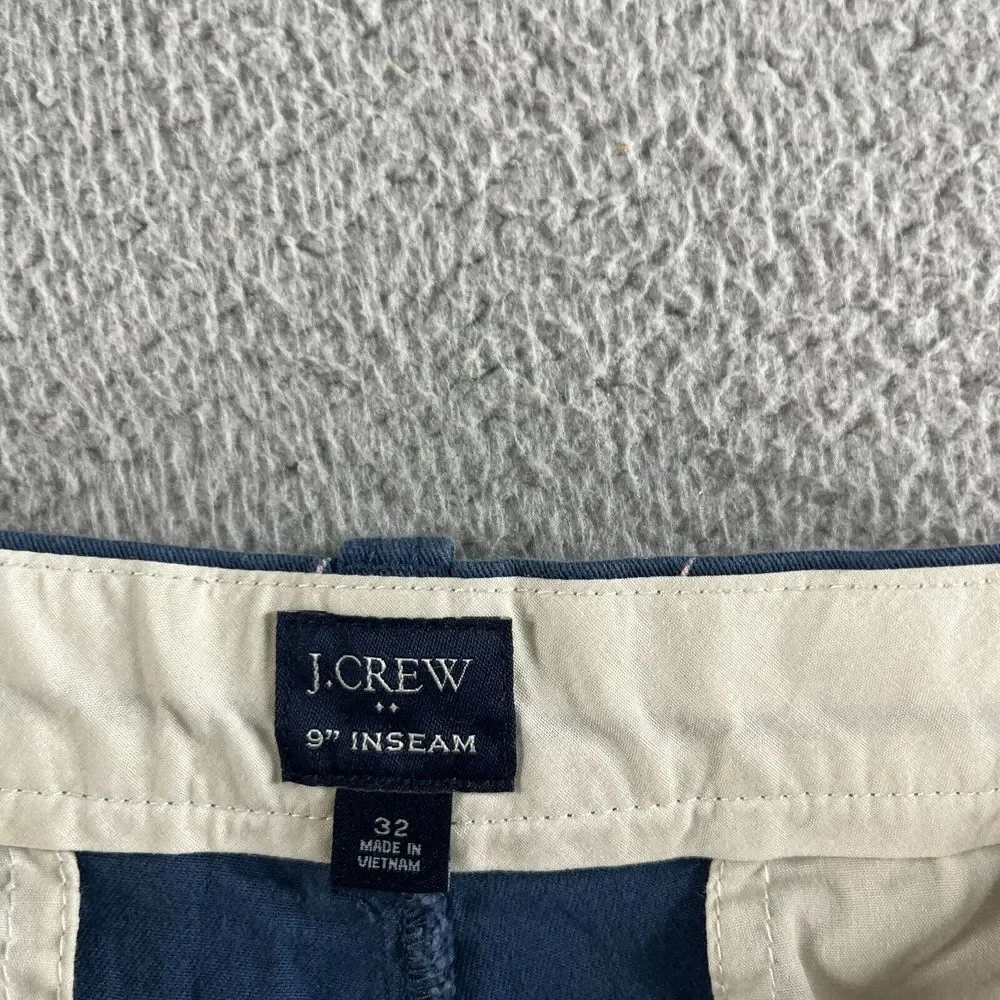 J. Crew Shorts Mens 32 (Fits 33) Blue Chino Flamingos 9